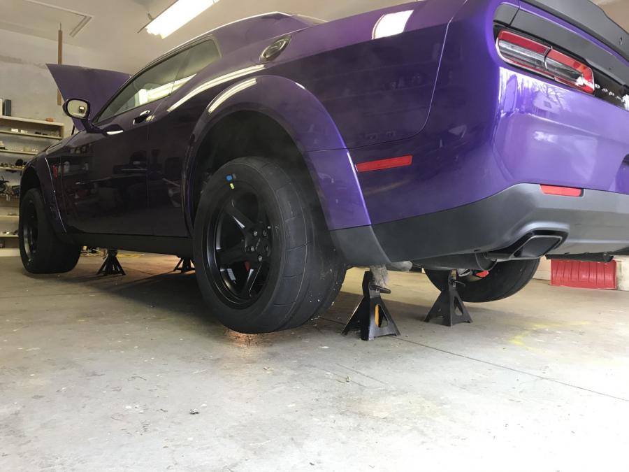  Dodge Challenger SRT Demon (LC) 2018 года  (фото 43 из 162)
